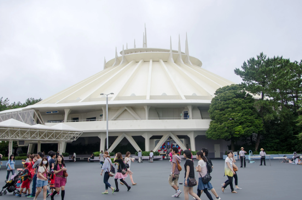  Space Mountain  Tokyo Disneyland